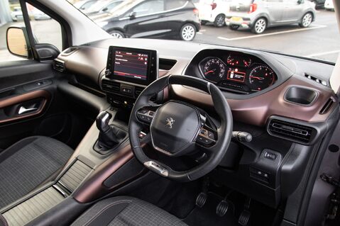 Peugeot Rifter BLUEHDI GT LINE 4