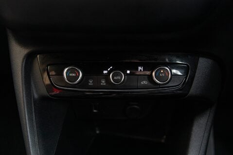 Vauxhall Corsa SRI NAV PREMIUM 32