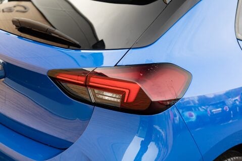 Vauxhall Corsa SRI NAV PREMIUM 9