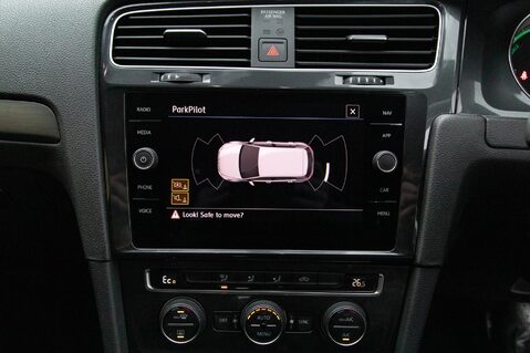 Volkswagen Golf E-GOLF 30