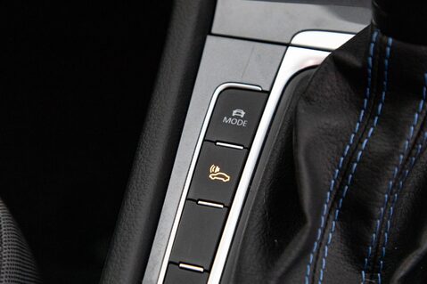 Volkswagen Golf E-GOLF 35