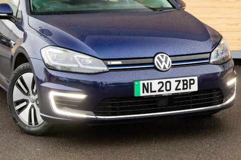 Volkswagen Golf E-GOLF 10