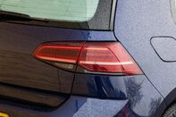 Volkswagen Golf E-GOLF 9