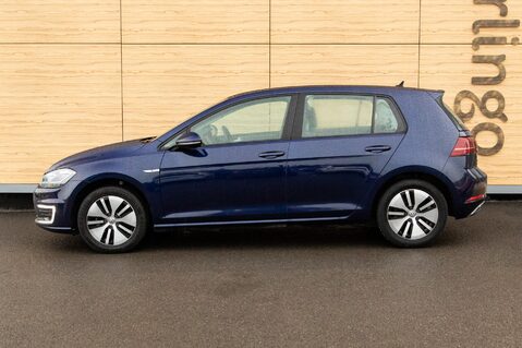 Volkswagen Golf E-GOLF 13