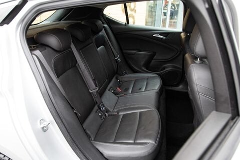 Vauxhall Astra ELITE NAV 30