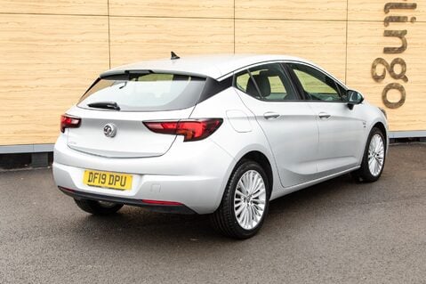 Vauxhall Astra ELITE NAV 2