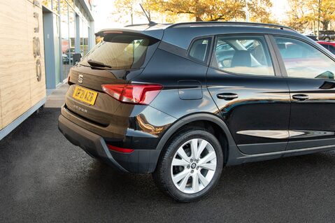 SEAT Arona TSI SE TECHNOLOGY 8