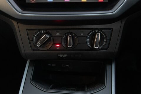 SEAT Arona TSI SE TECHNOLOGY 34