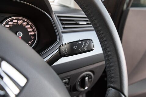 SEAT Arona TSI SE TECHNOLOGY 18