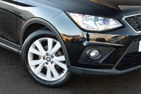 SEAT Arona TSI SE TECHNOLOGY 11