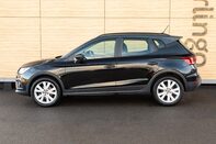 SEAT Arona TSI SE TECHNOLOGY 13