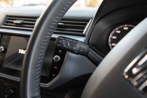 SEAT Arona TSI SE TECHNOLOGY 17