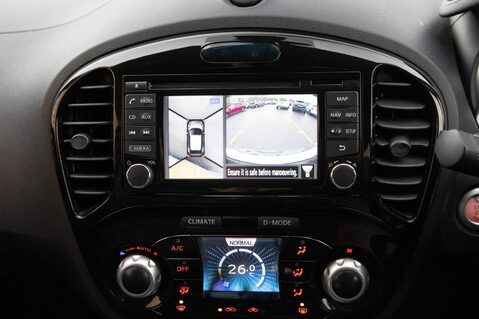 Nissan Juke TEKNA XTRONIC 26