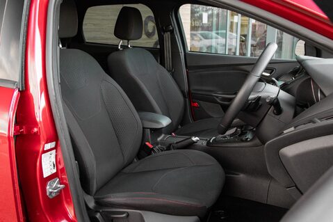 Ford Focus ST-LINE 29