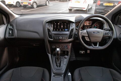 Ford Focus ST-LINE 3