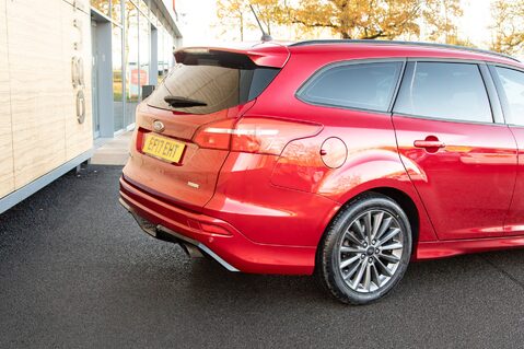 Ford Focus ST-LINE 8