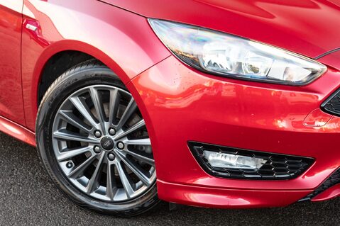 Ford Focus ST-LINE 11