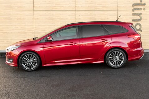 Ford Focus ST-LINE 13