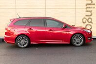 Ford Focus ST-LINE 12