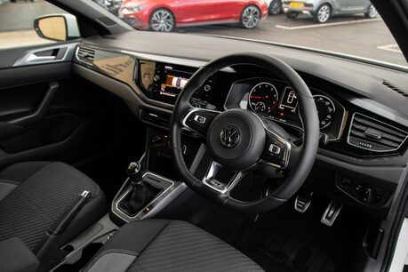 Volkswagen Polo R-LINE TSI