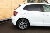 Volkswagen Polo R-LINE TSI 7