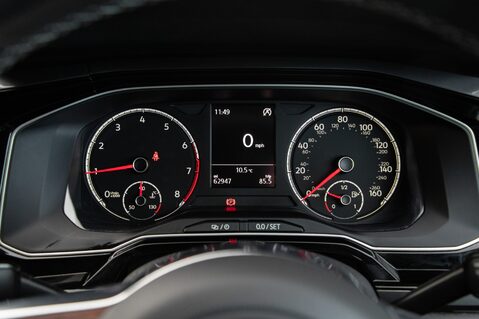 Volkswagen Polo R-LINE TSI 15