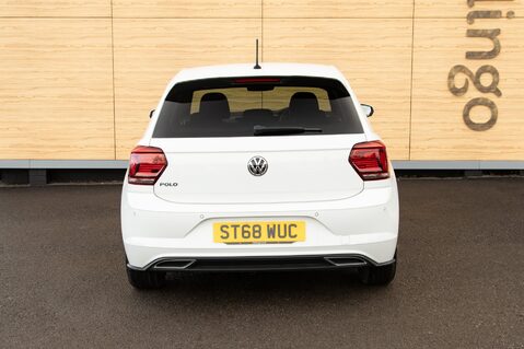 Volkswagen Polo R-LINE TSI 6