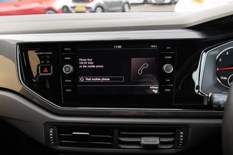 Volkswagen Polo R-LINE TSI 24