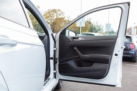 Volkswagen Polo R-LINE TSI 14