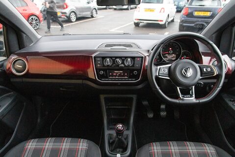 Volkswagen Up UP GTI 3