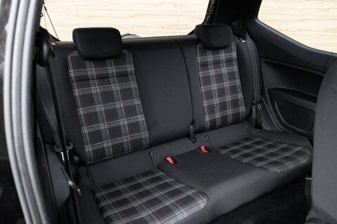 Volkswagen Up UP GTI 30