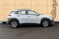 Hyundai KONA GDI SE CONNECT 12