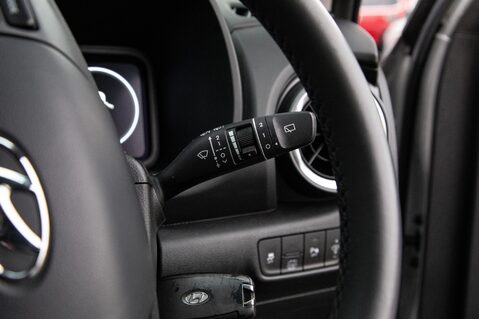 Hyundai KONA GDI SE CONNECT 18