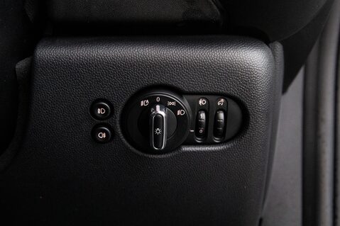 Mini Hatch COOPER S CLASSIC 16