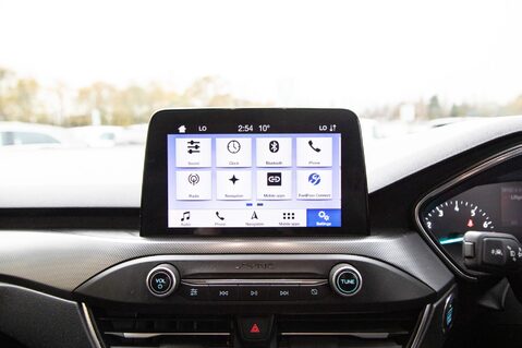 Ford Focus TITANIUM X 26