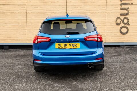 Ford Focus TITANIUM X 6