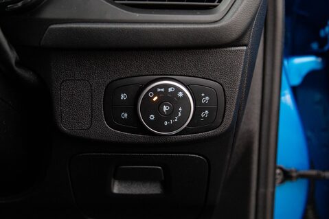 Ford Focus TITANIUM X 15