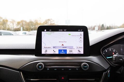 Ford Focus TITANIUM X 24