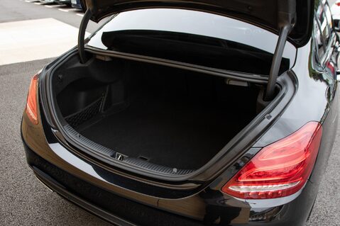 Mercedes-Benz C Class C 200 AMG LINE PREMIUM PLUS 35