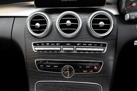 Mercedes-Benz C Class C 200 AMG LINE PREMIUM PLUS 33