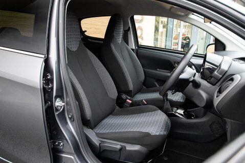 Peugeot 108 ALLURE 30