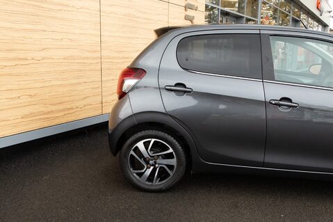 Peugeot 108 ALLURE 7