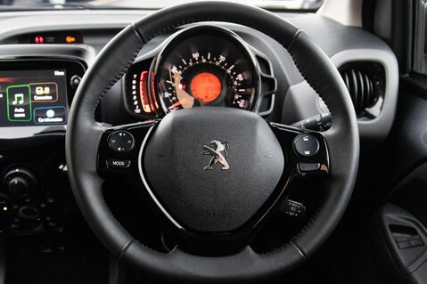 Peugeot 108 ALLURE 21