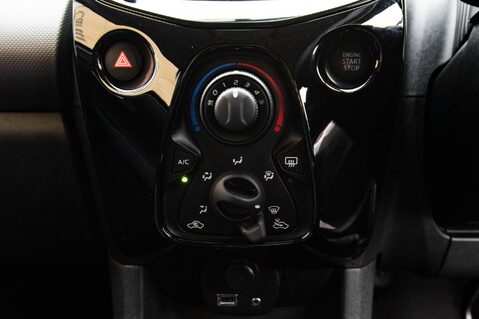 Peugeot 108 ALLURE 32