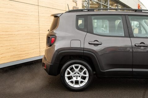 Jeep Renegade LONGITUDE 7