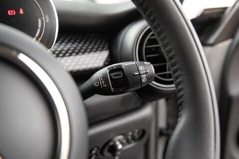 Mini Hatch COOPER S LEVEL 1 18