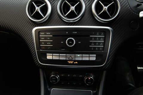 Mercedes-Benz A Class A 160 AMG LINE 29