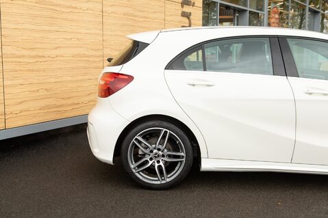 Mercedes-Benz A Class A 160 AMG LINE 7