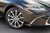 Lexus Es 300H 11