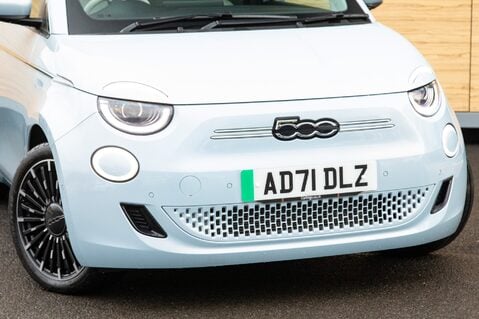 Fiat 500e LA PRIMA 10